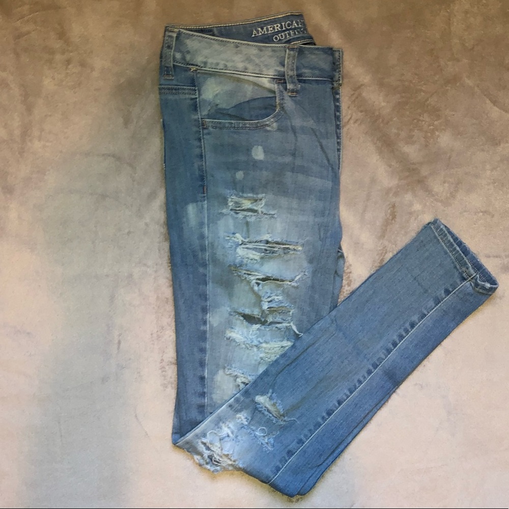 ✨MAKE OFFER✨American Eagle Jeans - Picture 1 of 7